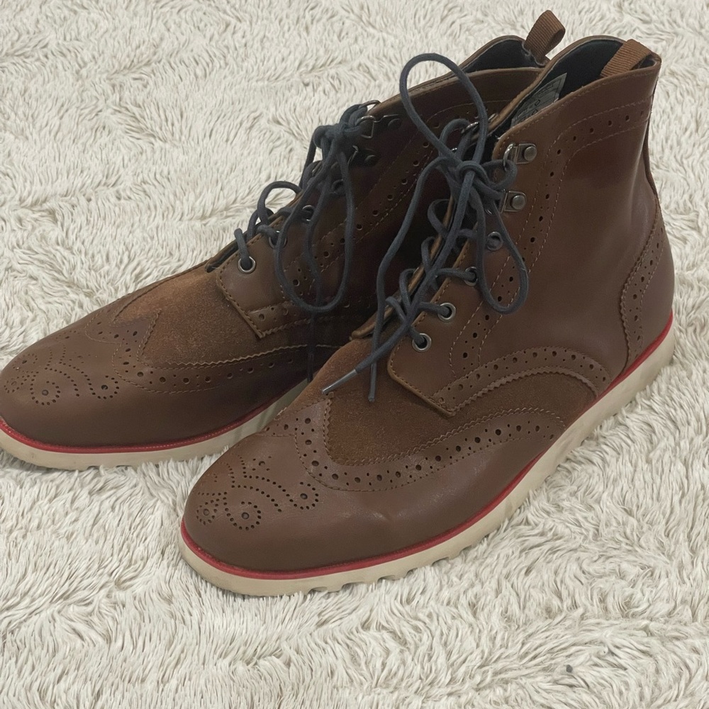 Dstruct 9 Brown/Red/White‎ Lace Up Boots